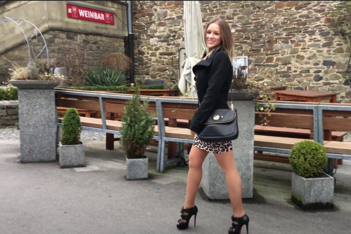 Carrie Cam Castle Tour Video